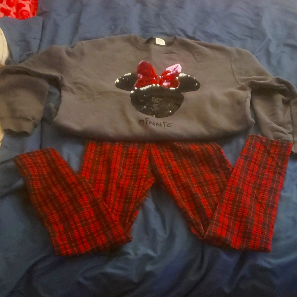 Zara Minnie Mouse Grey Sweatshirt with Zara Plaid leggings